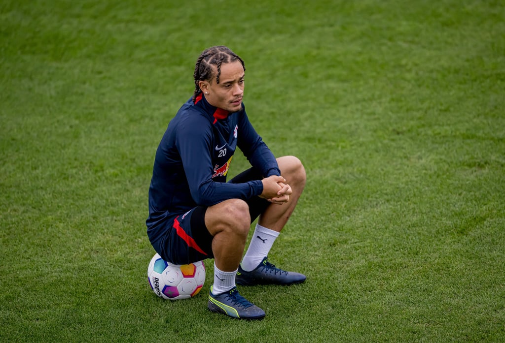 Xavi Simons hat sich bei RB Leipzigs Champions-League-Spiel bei Manchester City an der Schulter verletzt. Kann er am Samstag im Heimspiel gegen 1. FC Heidenheim auflaufen?