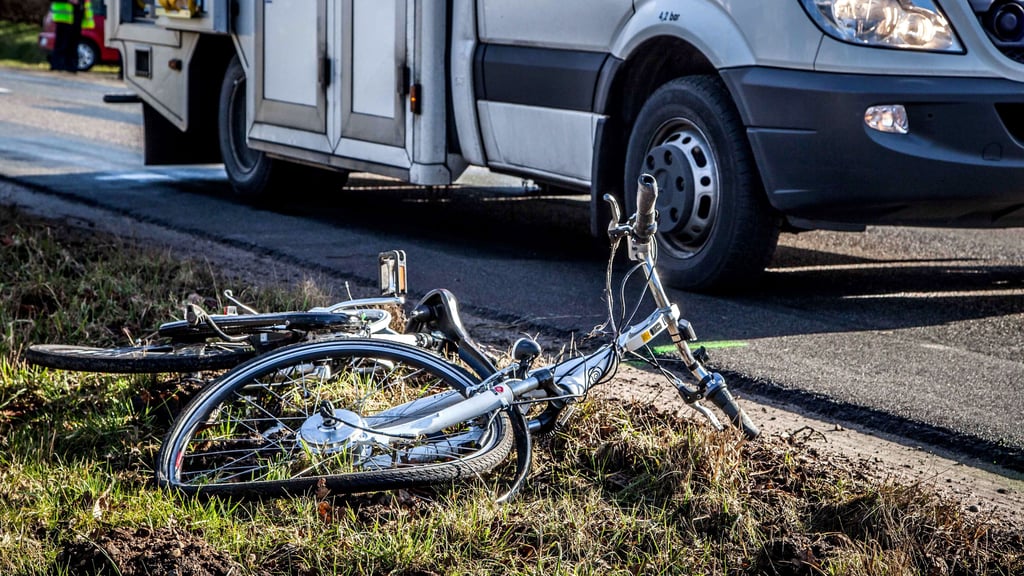 Bei dem Unfall in Genthin wurde ein 53-jähriger Mann schwer verletzt.