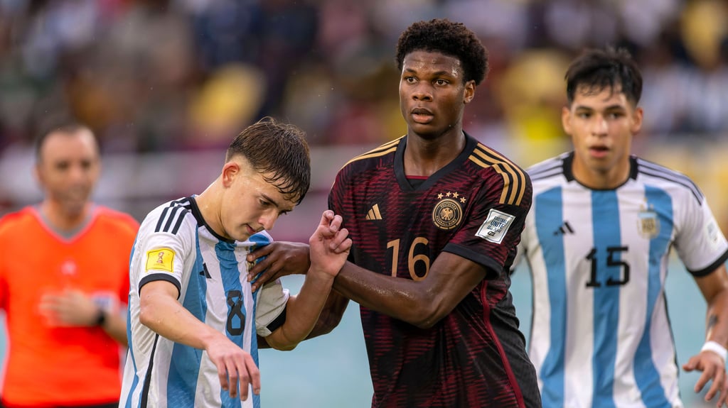 Winners Osawe von RB Leipzig steht mit Deutschlands U17 im WM-Finale. Beim Halbfinal-Sieg gegen Argentinien spielte das Talent im Mittelfeld durch.