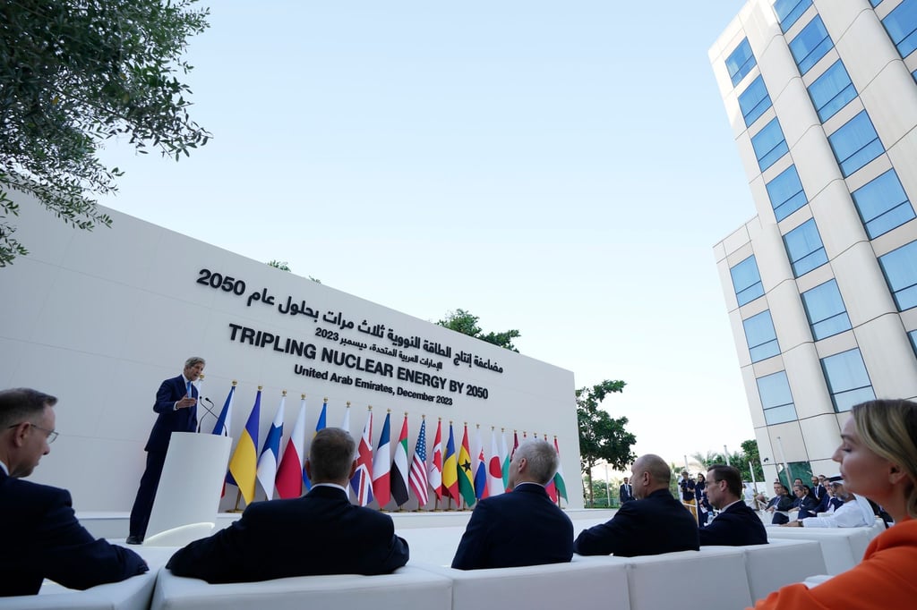 John Kerry ist Sondergesandter des US-Präsidenten für Klimafragen. Hier bei einer Veranstaltung auf dem UN-Klimagipfel COP28 in Dubai.