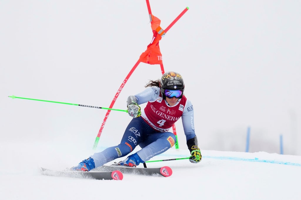 Federica Brignone gewann den ersten von zwei Riesenslaloms im kanadischen Tremblant.