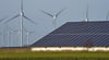 Windkraftanlagen sollen nach den Vorgaben mindestens 500 Meter von entfernt Photovoltaik-Flächen stehen. Im Fall des neuen Areals in Böckwitz wird der Abstand eingehalten. Mitarbeiter der Klötzer Stadtverwaltung haben das überprüft. 