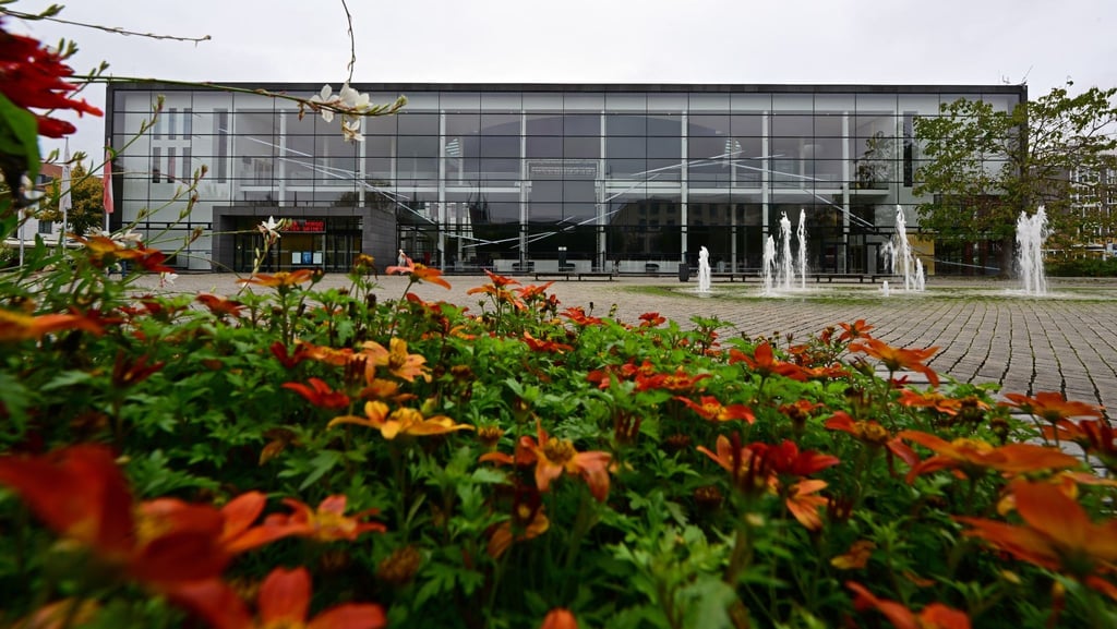 Das Theater Erfurt am Theaterplatz.
