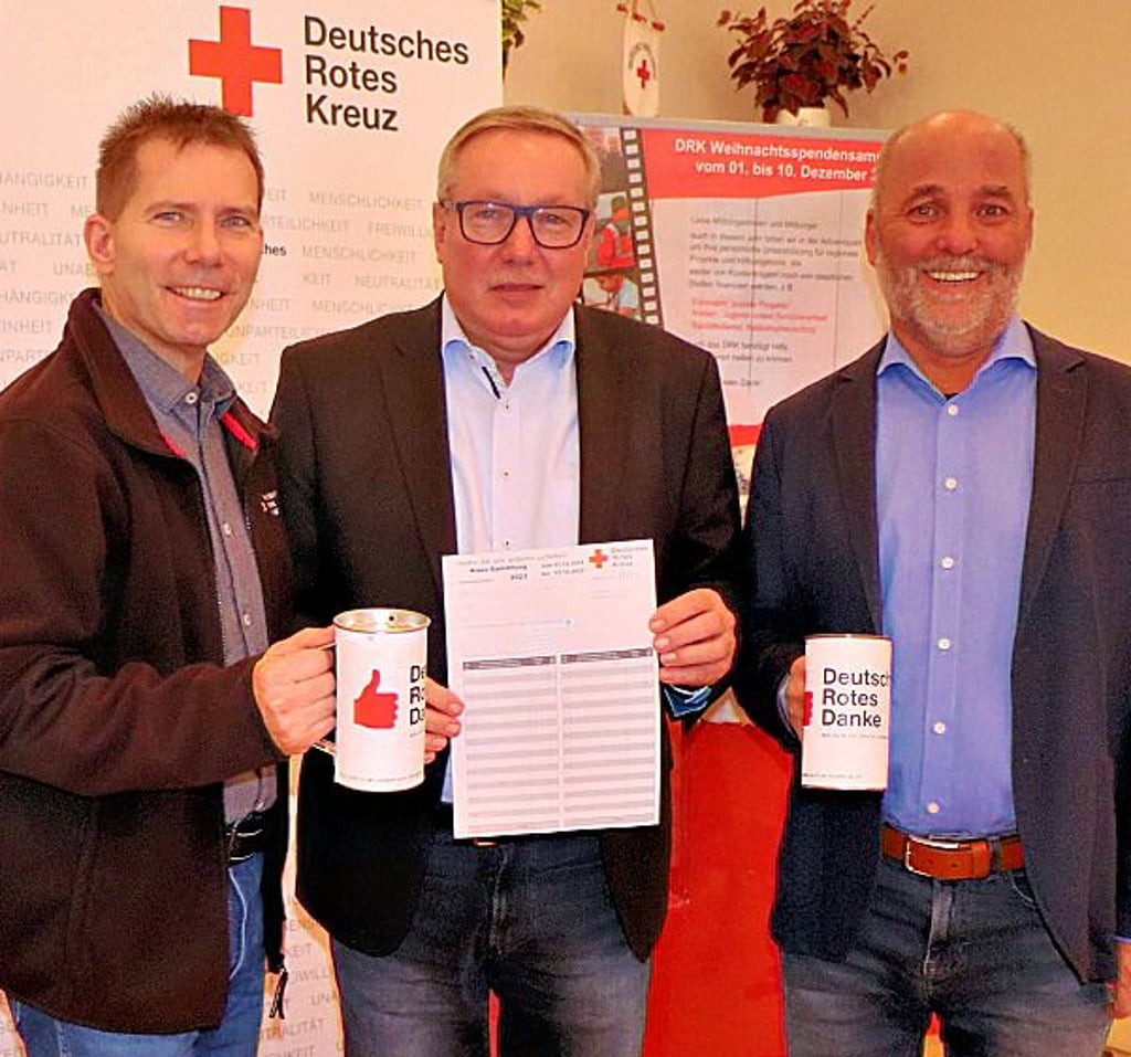 Geschäftsführer Fellgiebel (links), Andreas Steppuhn un der Vorstandsvorsitzende Torsten Winkelmann. zum Start der Sammlung.