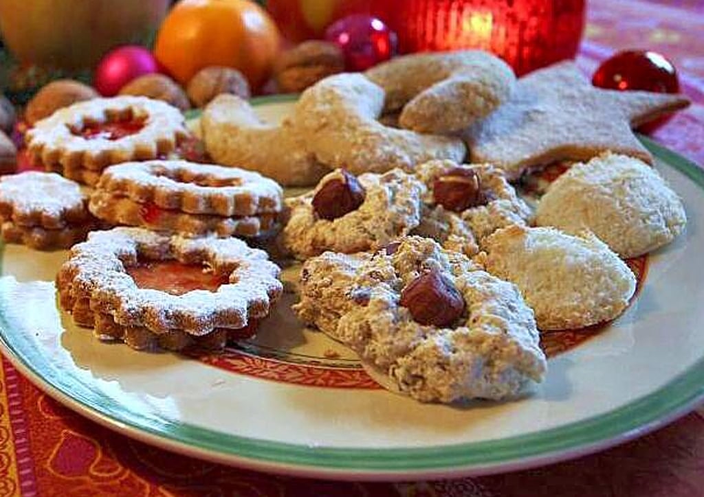 Bunte Weihnachtsplätzchen gibt es am Freitag beim Adventsmarkt der Gruindschule in Osterfeld.