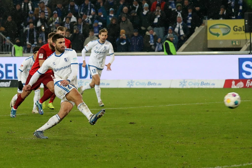 Cristiano Piccini schoss den bislang einzigen Elfmeter für den 1. FC Magdeburg in der laufenden Saison und verwandelte gegen den 1. FC Kaiserslautern sicher.