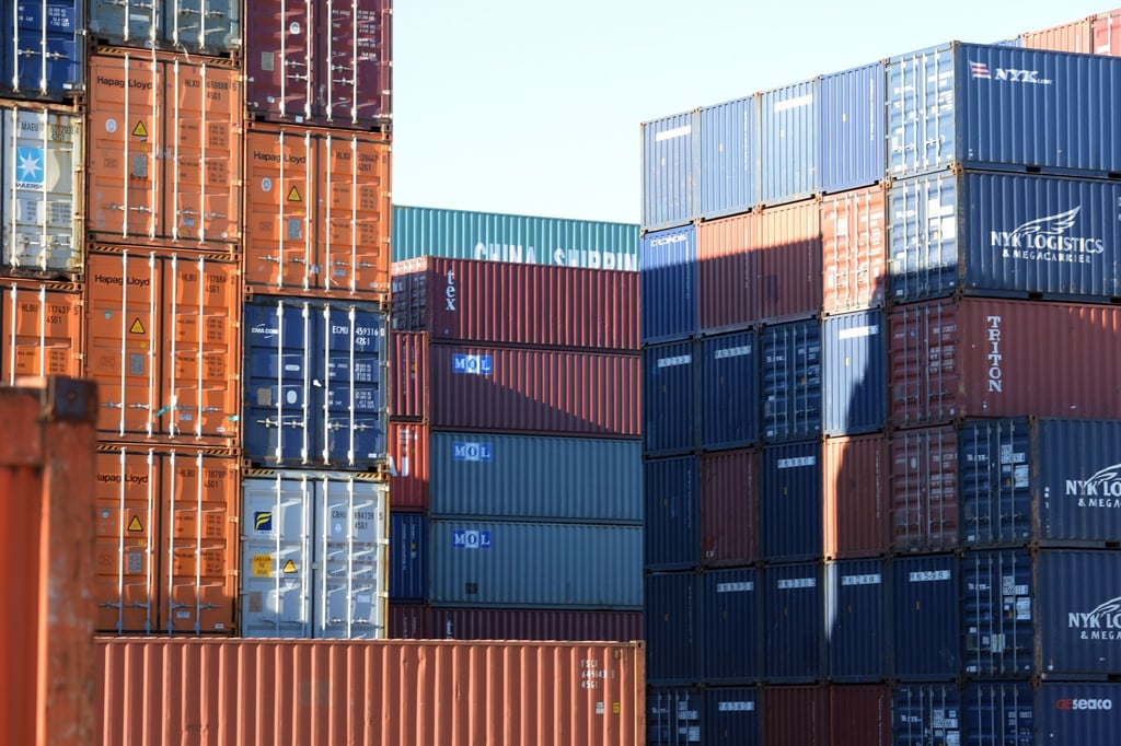 Container im Ulmer Umschlagbahnhof.