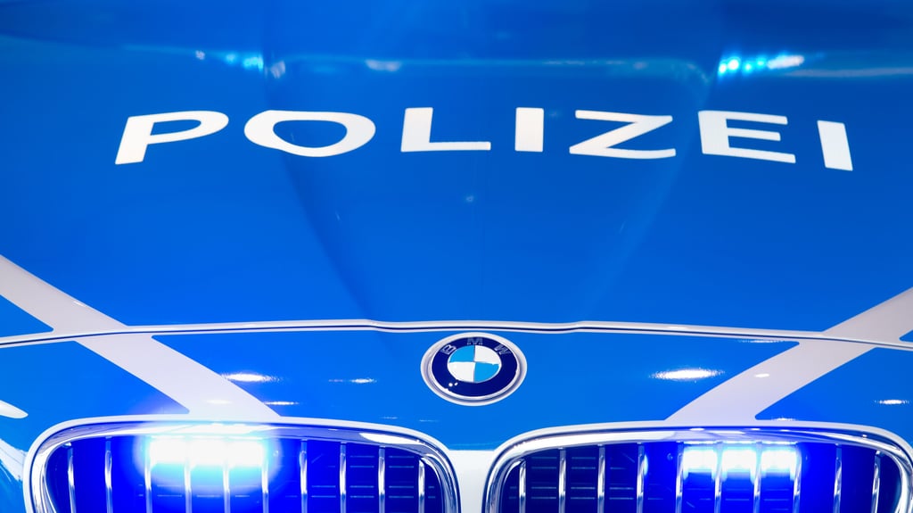 Polizei Angriff auf 39jährigen Mann in Magdeburg Handy geklaut