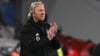 Interims-Trainer Horst Hrubesch will mit der deutschen Frauennationalmannschaft gegen Dänemark siegen.