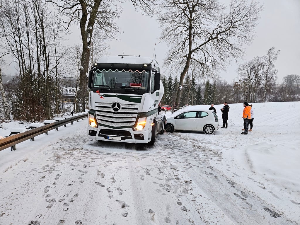 Glätteunfälle: Gleich drei mal krachte es im Harz, so die Polizei.
