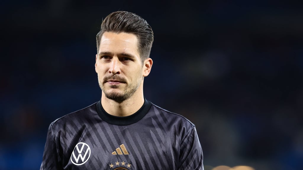 Janis Blaswich in den DFB-Spielklamotten: Zu seinem ersten Länderspiel kam der Keeper von RB Leipzig aber nicht.