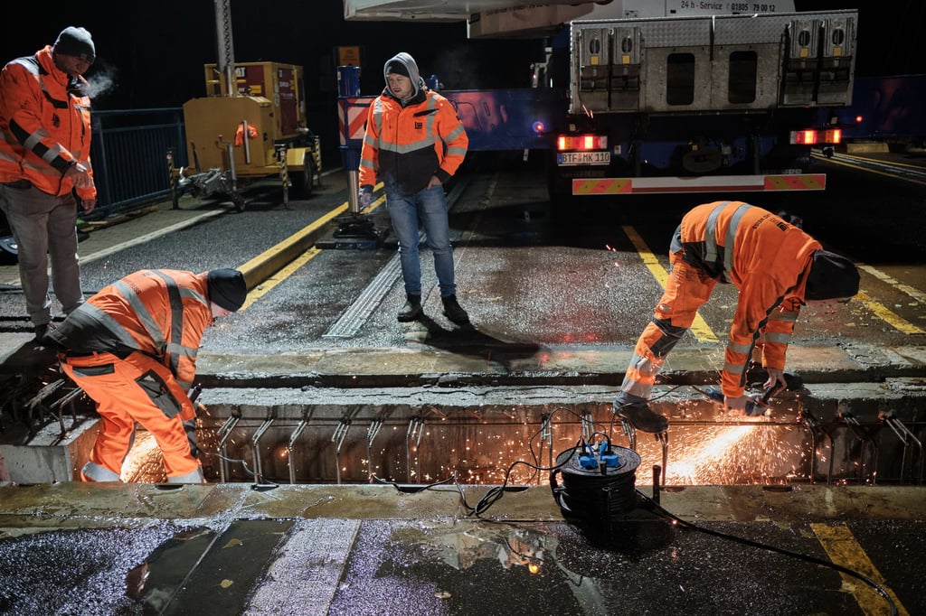 Im Oktober gab es den ersten Versuch für die neue Elbebrücke zwischen Dessau und Roßlau. Nun steht der zweite Anlauf an.