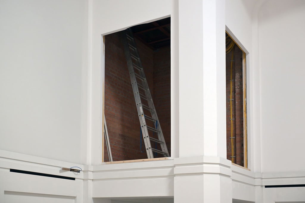 Die Wandöffnungen in der Kapelle der Garnisonkirche, die für die Orgel vorgesehen sind.