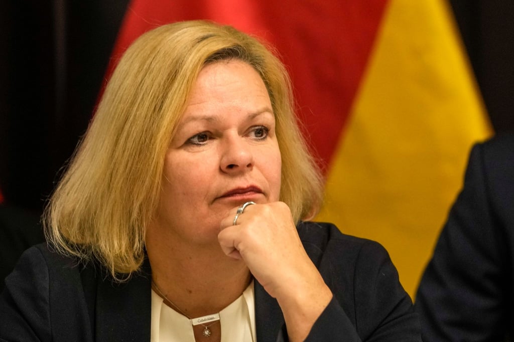 Nancy Faeser (SPD), Bundesministerin für Inneres und Heimat, nimmt an einer Pressekonferenz teil.