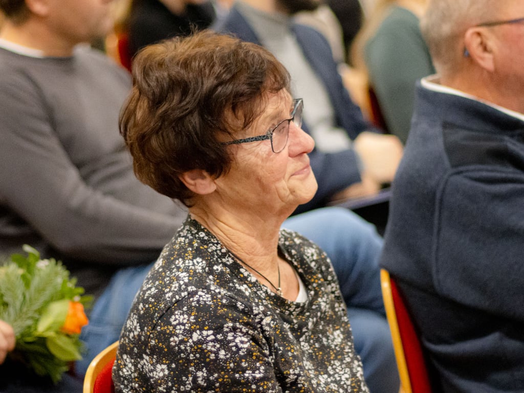 Sigrun Koch zeigte sich bei der Ehrung gerührt.