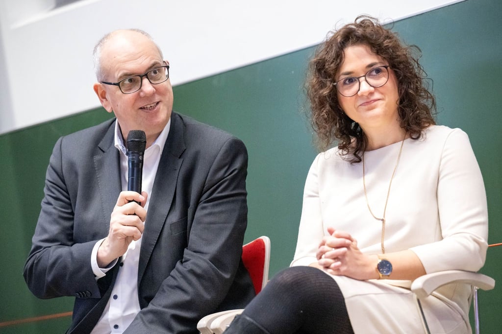 Sarah Ryglewski, Staatsministerin beim Bundeskanzler, und Andreas Bovenschulte, Bremer Bürgermeister.