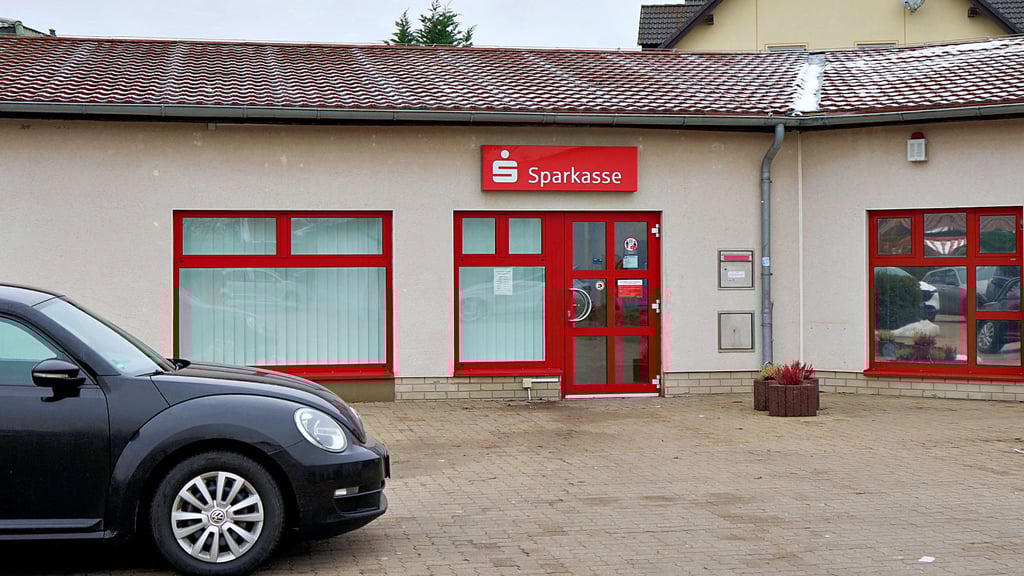 Der Geldautomat neben dem Zielitzer NP-Markt steht nur noch bis Dienstag, 12. Dezember, zur Verfügung.