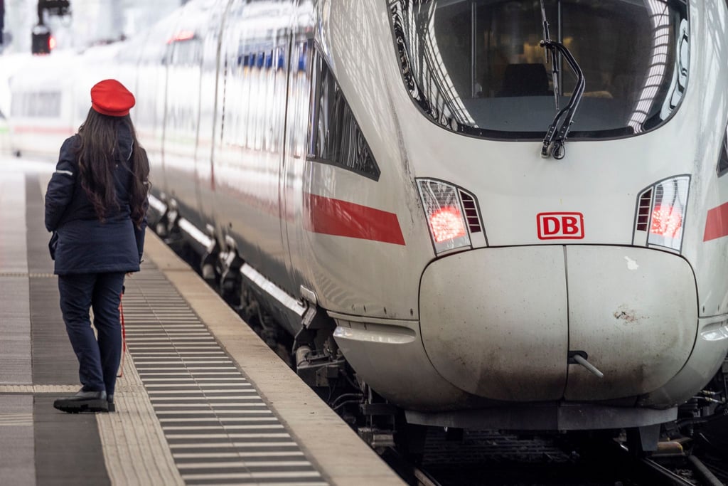 Nach dem Warnstreik hofft die Bahn darauf, am Wochenende wieder nach Plan zu fahren.
