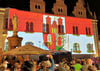 Das Rathaus wurde während der 800-Jahr-Feierlichkeiten festlich illuminiert. Weitere Höhepunkte des großen Festwochenendes im August können jetzt mithilfe eines Videos nochmal nachempfunden werden. 