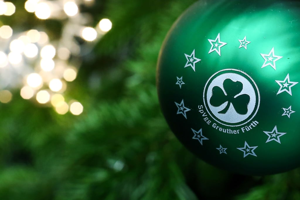 Geschenk zur Adventszeit: Greuther Fürth gibt die rote Laterne in der Virtual Bundesliga CC weiter.