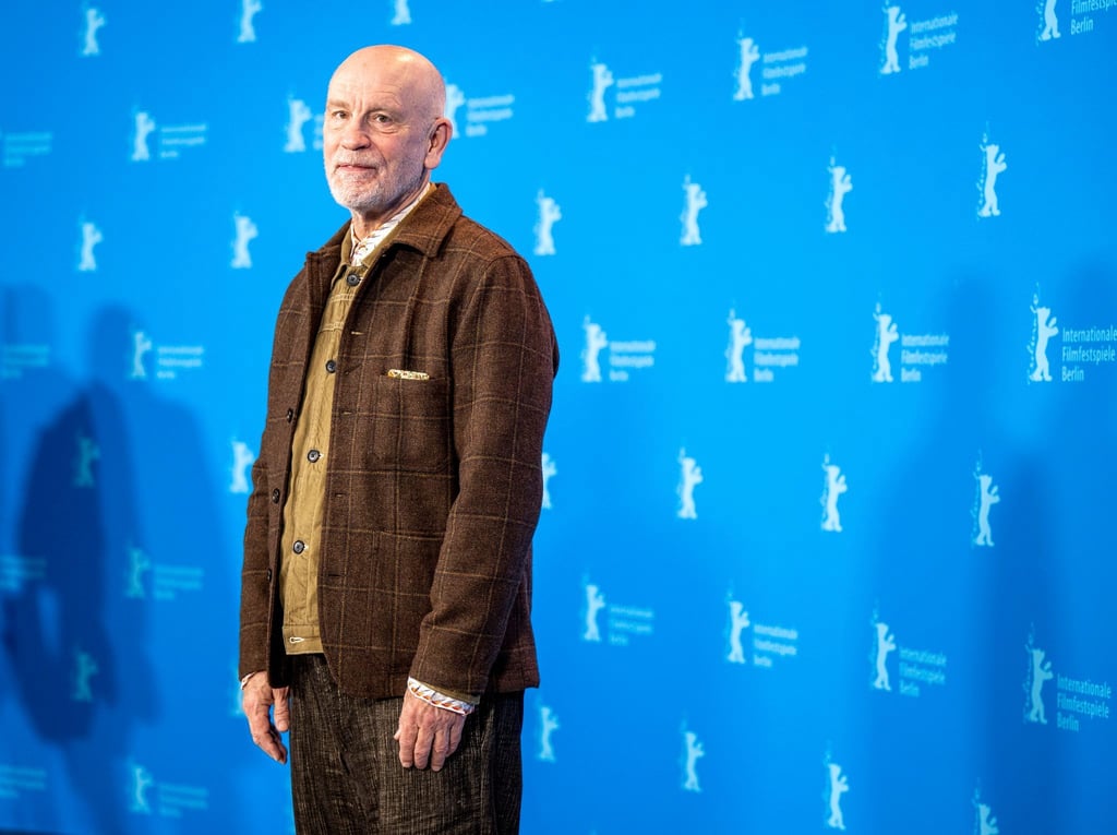 John Malkovich stellt seinen Film „Seneca - Oder: Über die Geburt von Erdbeben“ auf der Berlinale vor.