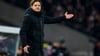 Dortmunds Trainer Edin Terzic gestikuliert.