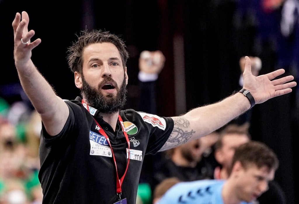 Magdeburgs Trainer Bennet Wiegert und sein Team mussten sich gegen Melsungen mit einem Remis begnügen.