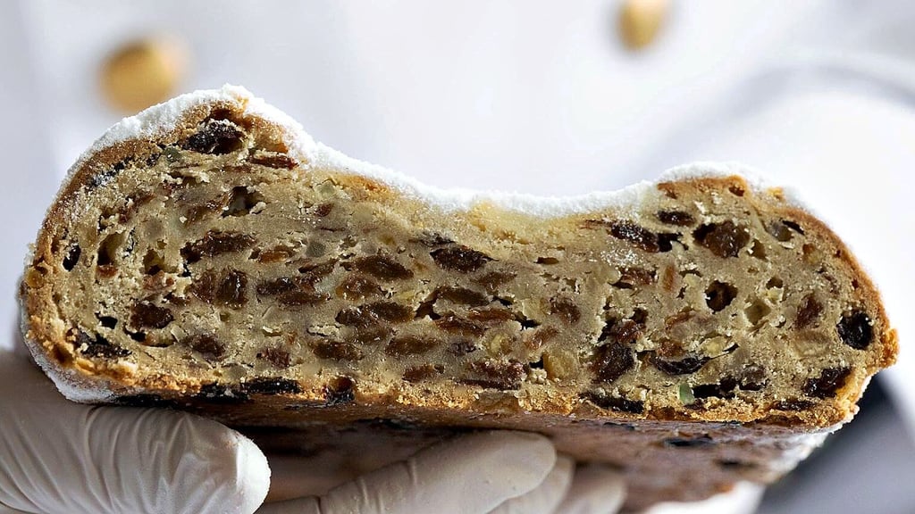 Die Stollenpreise variieren von Bäckerei zu Bäckerei. Fast überall sind sie in den vergangenen Jahren angestiegen.
