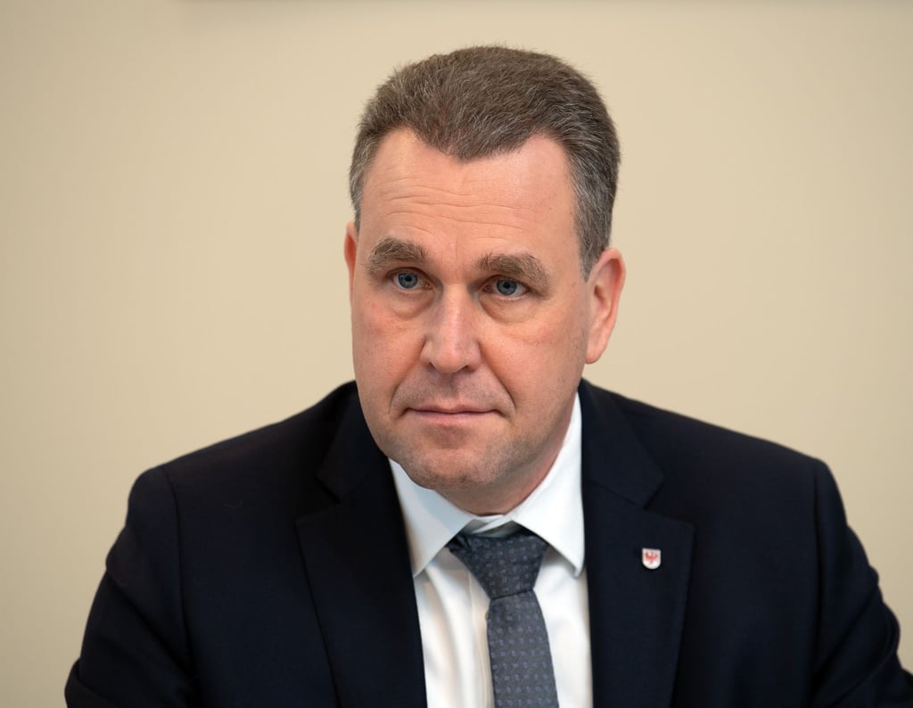 Rainer Genilke, Staatssekretär im Ministerium für Infrastruktur und Landesplanung, während der Pressekonferenz zur Bilanz der Denkmalförderung 2019 in Brandenburg.
