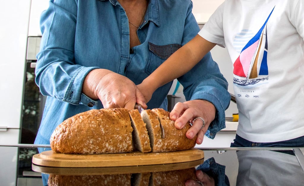 Täglich frisches Brot für die ganze Familie wird mit einem Brotbackautomaten zum Kinderspiel.