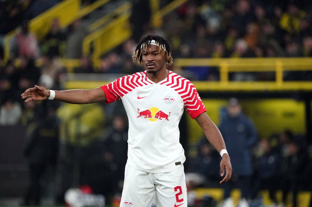 Mohamed Simakan im Spiel gegen Borussia Dortmund.