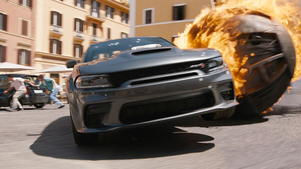 Eine rollende Riesenbombe soll die Stadt in Schutt und Asche legen - Szene aus „Fast & Furious 10“.