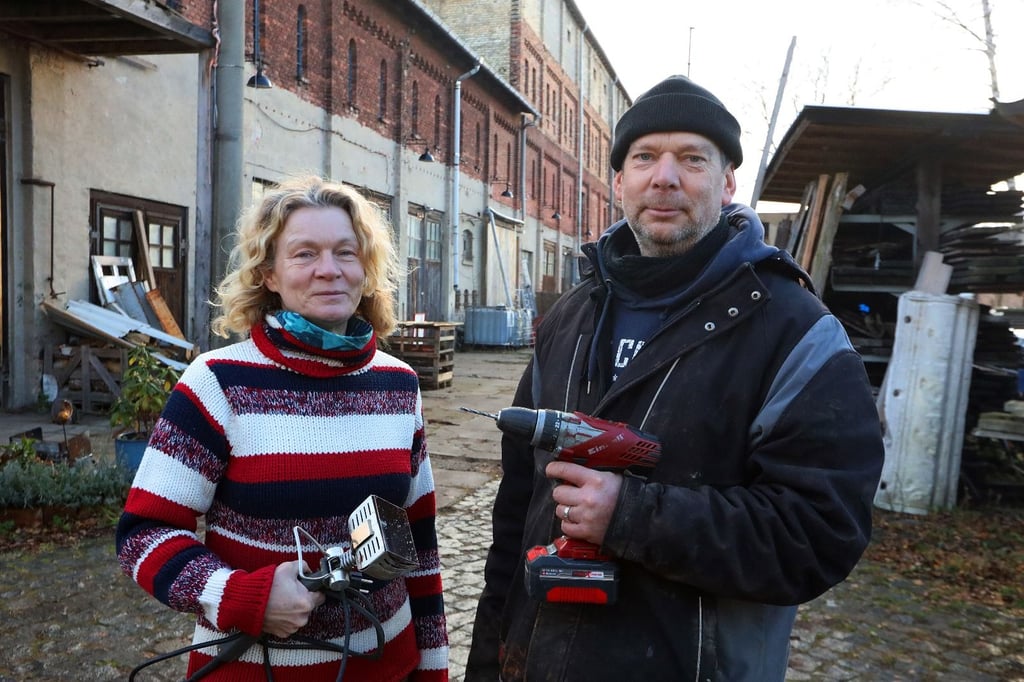 Maren und Sören Niebuhr haben die Alte Schamotte zu einem Handwerkerhof umfunktioniert.