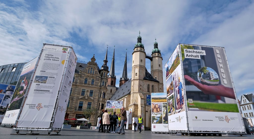 Die zentrale Feier zum Tag der Deutschen Einheit fand 2021 in Halle statt. Nun soll in der Stadt das Zukunftszentrum zum selben Thema entstehen. 