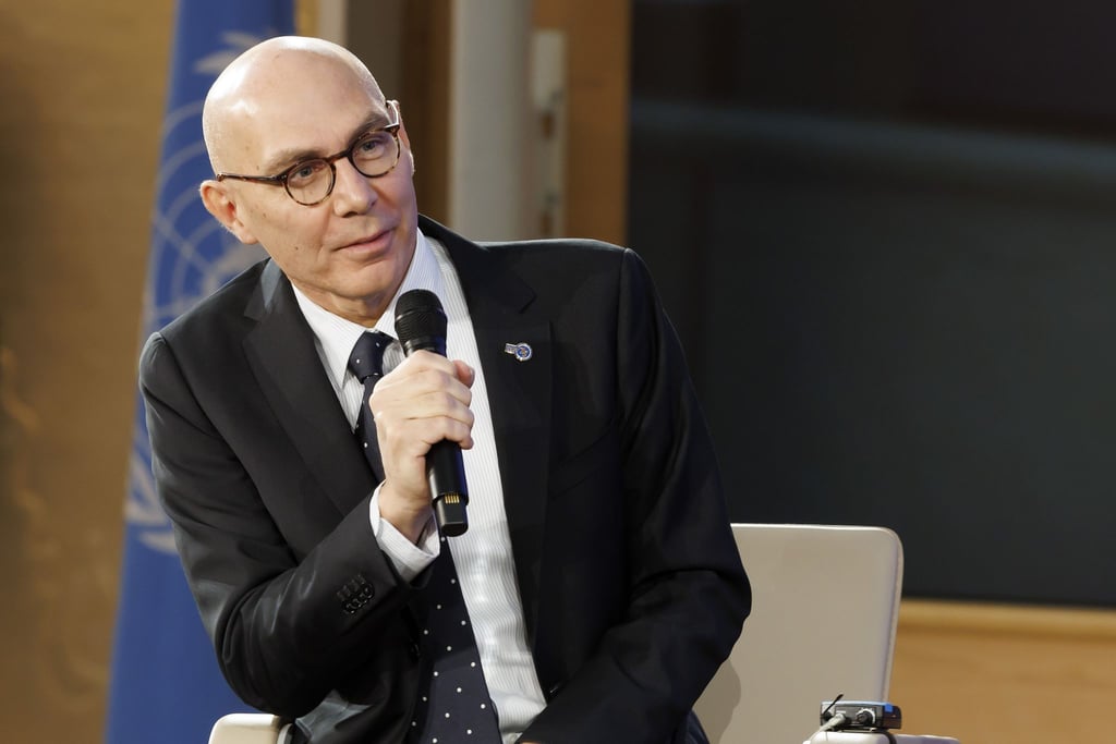 „Wie können wir unsere Menschlichkeit und unsere Rechte in diesem neuen Universum schützen?“, sagt Volker Türk mit Blick auf KI.