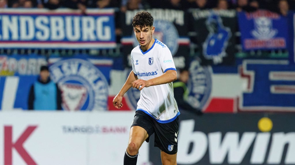 Daniel Elfadli gehört beim 1. FC Magdeburg zu den wichtigsten Spielern. Für das Heimspiel am Samstag gegen Fortuna Düsseldorf meldet sich der "Sechser" fit.