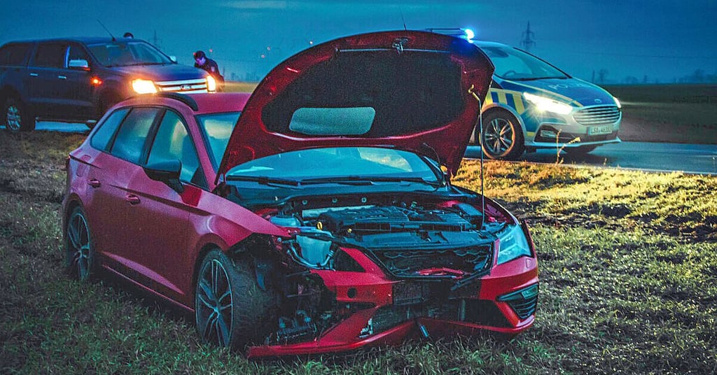 Der Unfall auf der L146 zwischen Quellendorf und Hinsdorf.