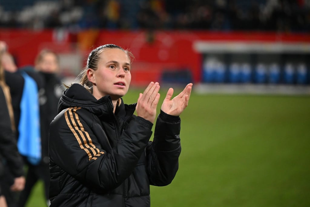 Klara Bühl fällt länger aus.