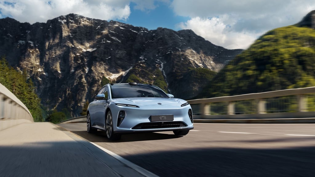 Elektrisch reisen: Der Nio ET5 Touring kommt theoretisch mit einer Ladung rund 560 Kilometer weit.