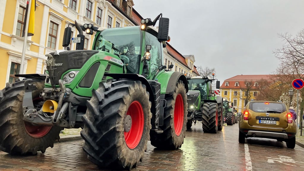 Traktorendemonstration vor dem Landtag.