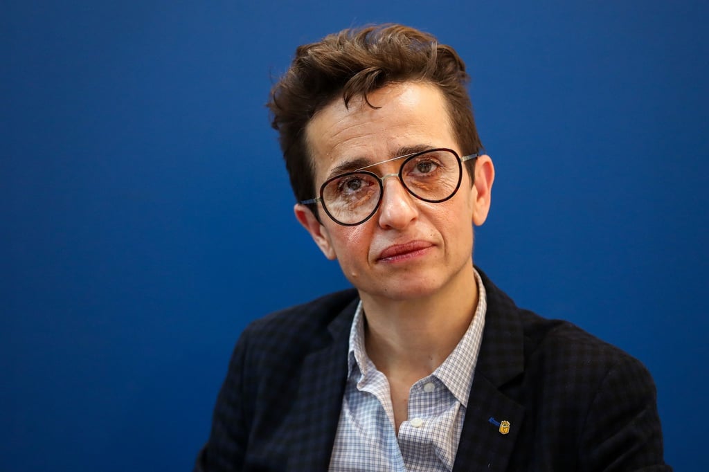 Die russisch-amerikanische Journalistin Masha Gessen erhielt Kritik für Äußerungen im „The New Yorker“.