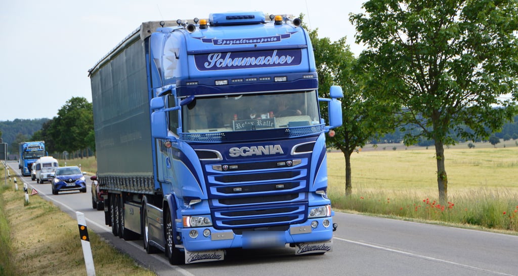 Alltag für Kraftfahrer im Altmarkkreis: Der Landkreis bleibt beim Thema Verkehrsinfrastruktur auf der Strecke.