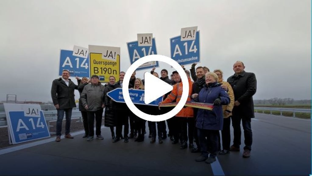 Einweihung des Verkehrsabschnitts 1.4 (Tangerhütte-Lüderitz) der  A14 bei Lüderitz, in Orange Ministerin Lydia Hüsken.