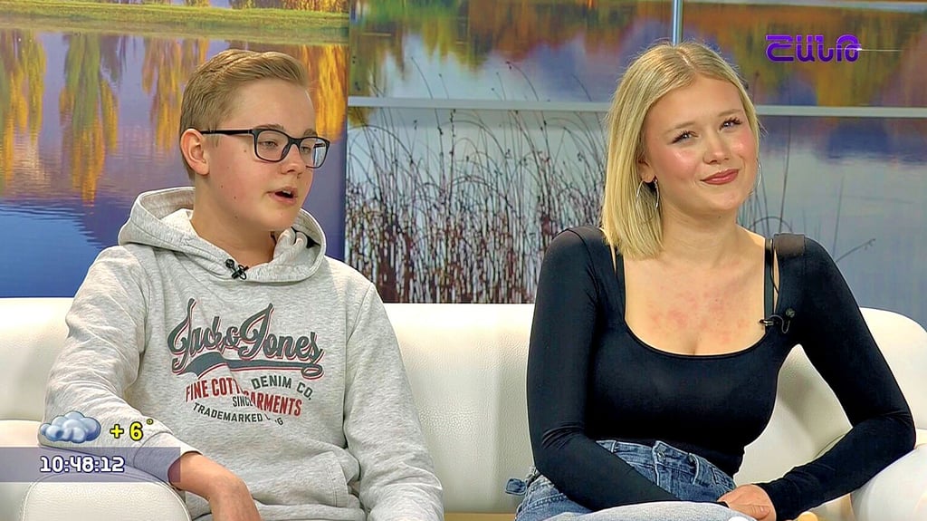Die Ascherslebener Iven Thore Boas und Johanna Bremer beim armenischen Fernsehsender Shant TV.