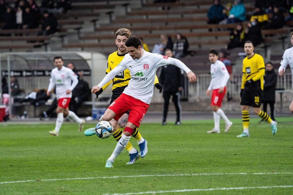 Niklas Landgraf kehrte im Auswärtsspiel beim BVB II in die Startelf des HFC zurück.