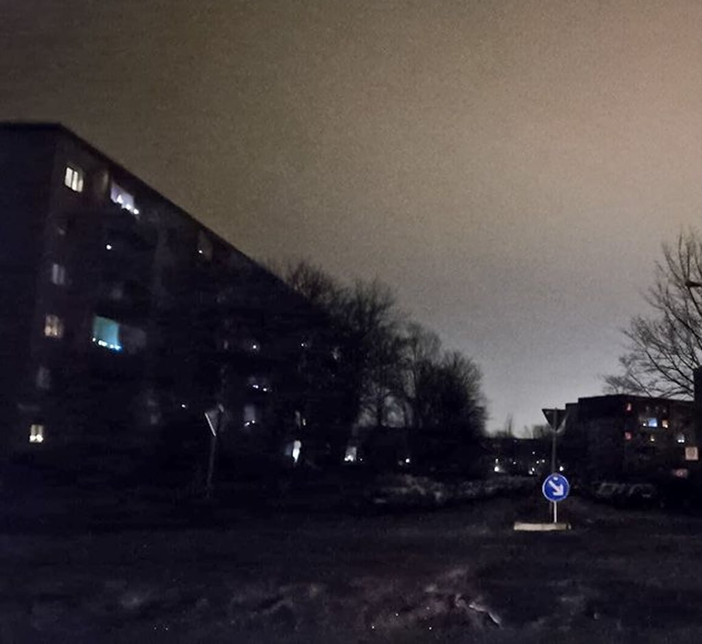 Fast im Dunkeln: Teile der Stadt Halle, wie Neustadt waren am Sonntagabend ohne Strom.