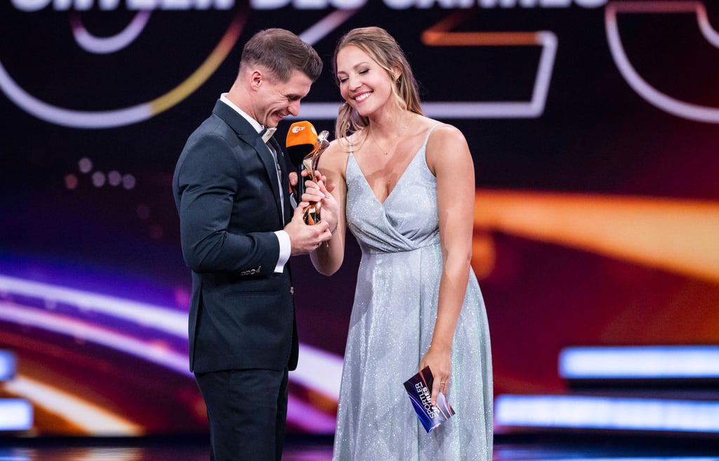 Lukas Dauser bekam den Preis von seiner Ehefrau Viktoria überreicht.