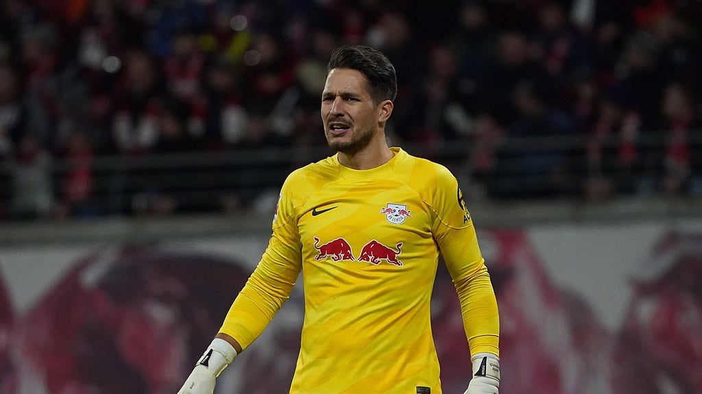 Janis Blaswich wackelte zuletzt etwas im RB-Tor, darf sich aber über Rückhalt seines Trainers Marco Rose freuen.