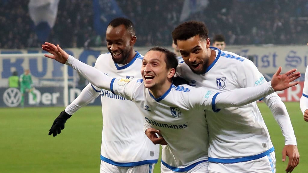 Magdeburg Blau-Weiß kürt die besten Spieler des 1. FC Magdeburg in der Hinrunde 2023/24.