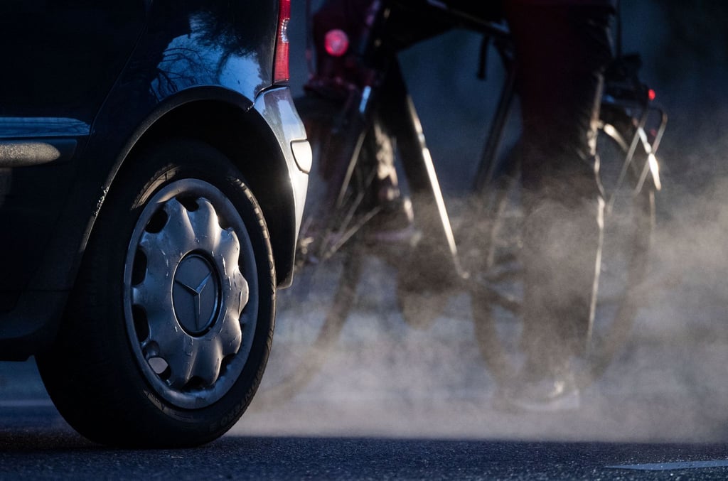 Allein in Deutschland muss Merceds-Benz zehntausende Diesel-Autos wegen des Vorwurfs einer illegalen Abgastechnik zurückrufen.